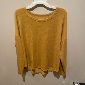 Time and Tru Women's Golden Long Sleeve Top